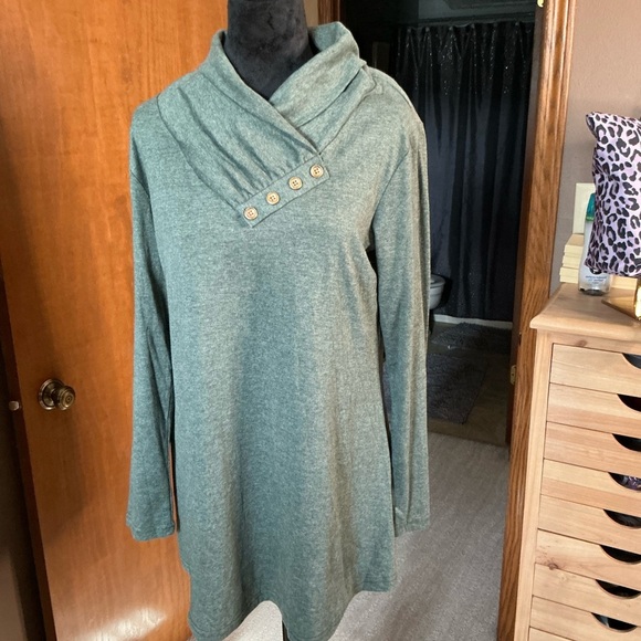 Miusey by Amazon L Top - Picture 1 of 7